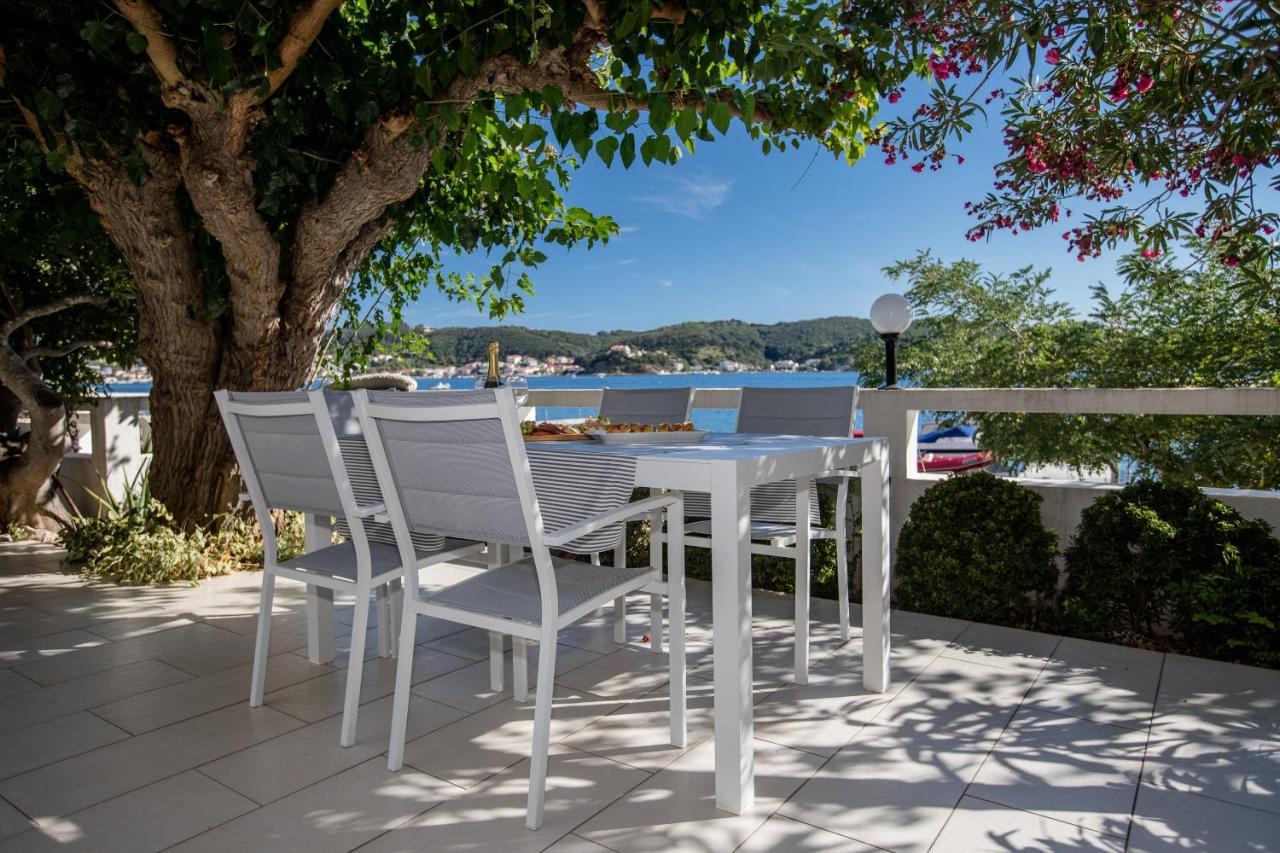 House Subic Daire Supetarska Draga Dış mekan fotoğraf