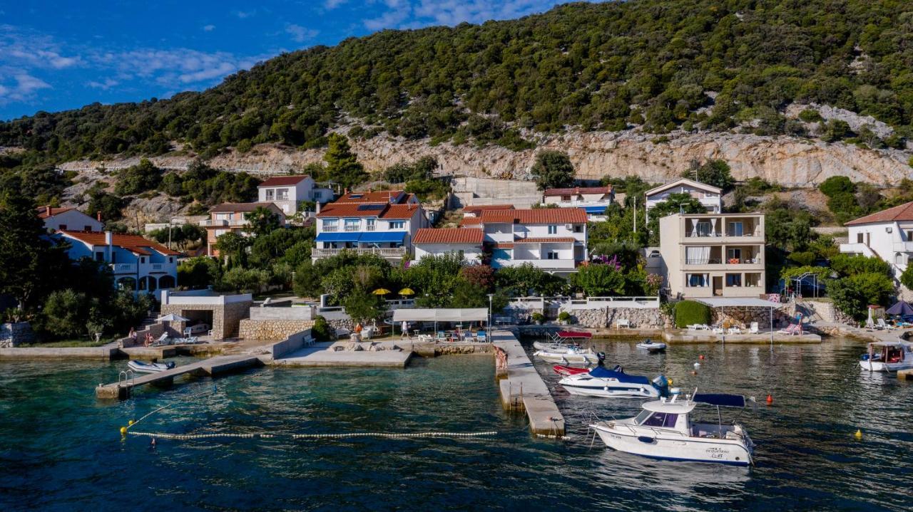 House Subic Daire Supetarska Draga Dış mekan fotoğraf