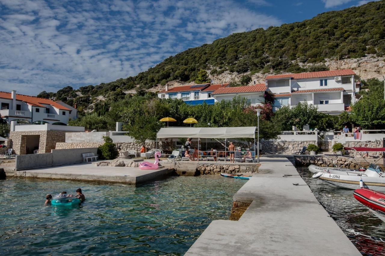 House Subic Daire Supetarska Draga Dış mekan fotoğraf