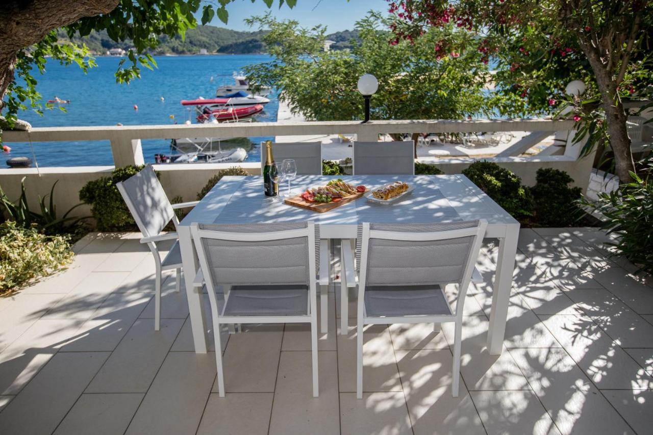 House Subic Daire Supetarska Draga Dış mekan fotoğraf