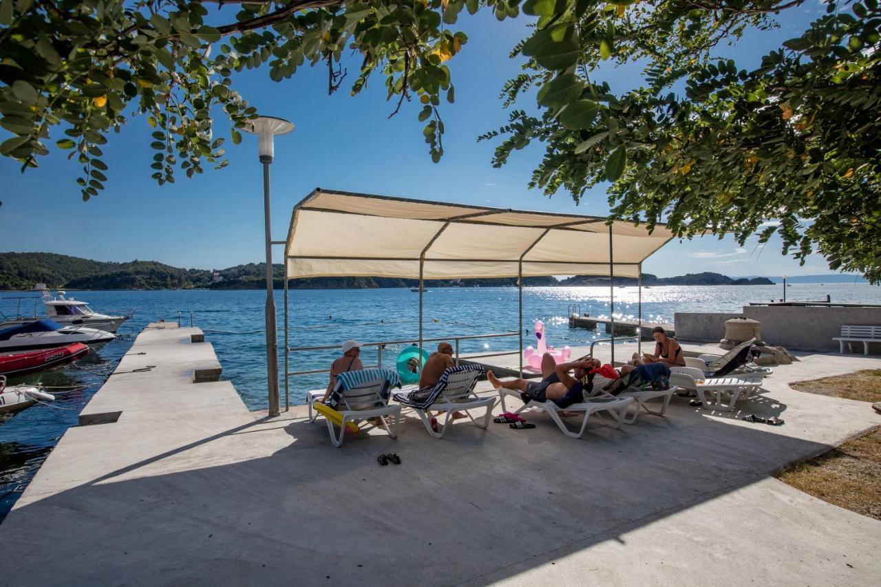 House Subic Daire Supetarska Draga Dış mekan fotoğraf