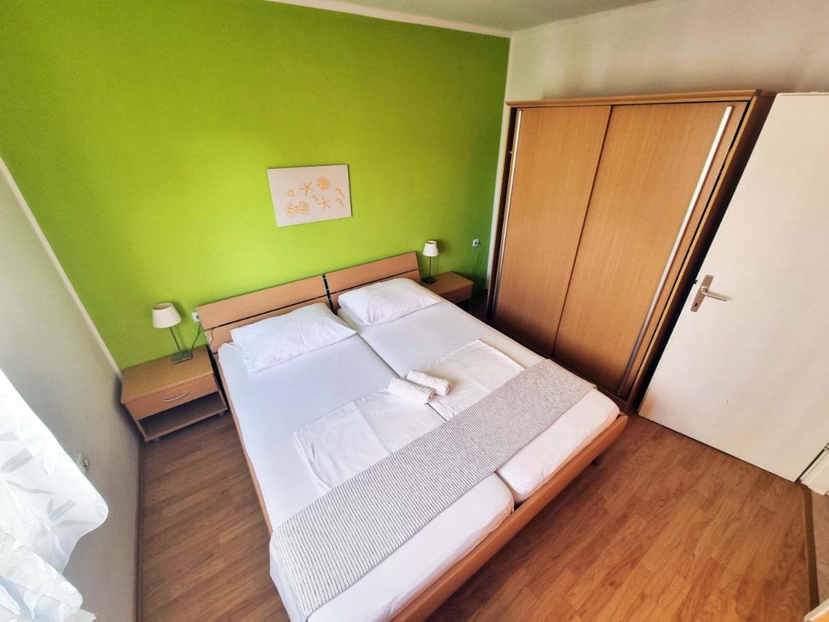 House Subic Daire Supetarska Draga Dış mekan fotoğraf