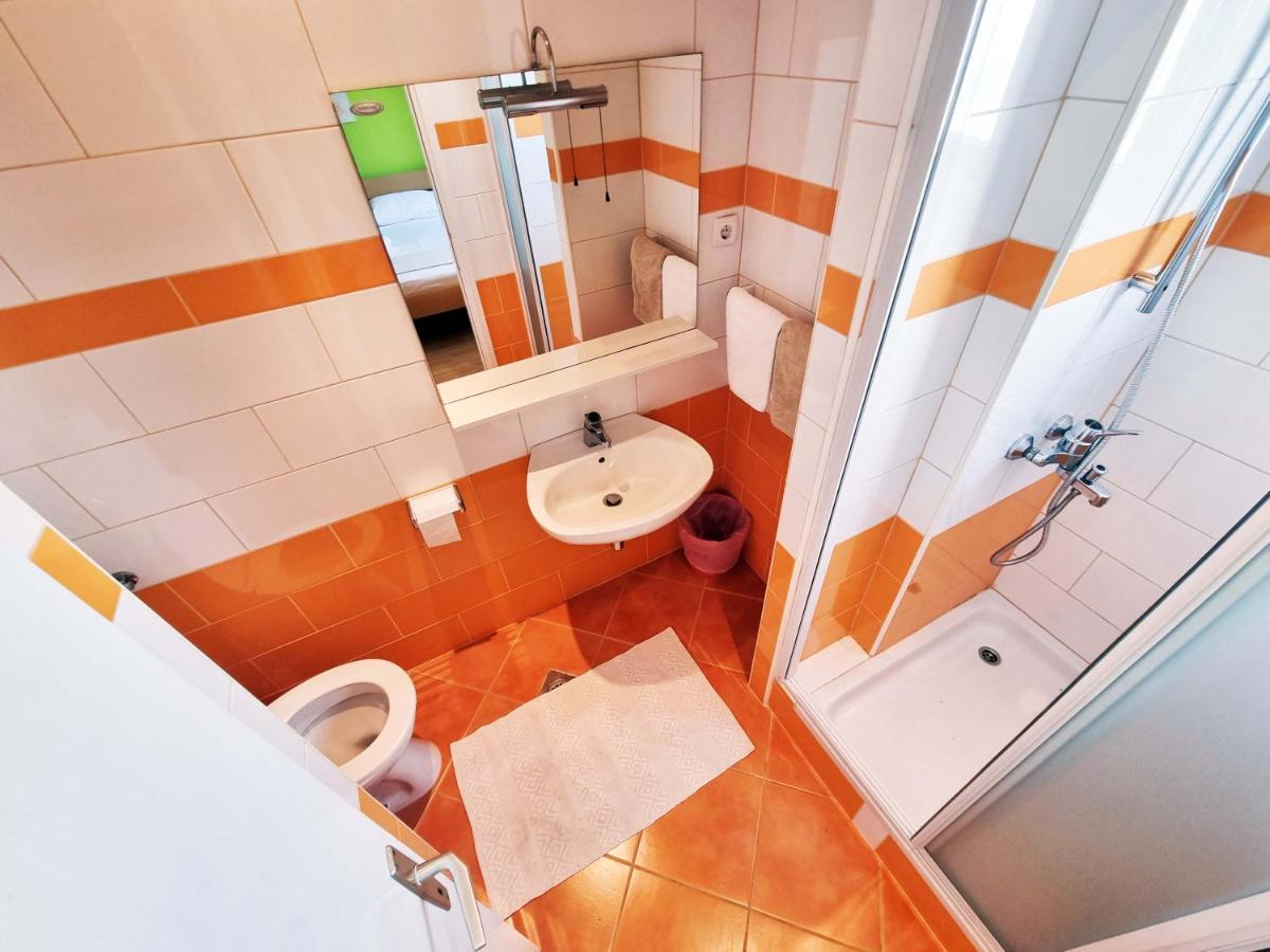 House Subic Daire Supetarska Draga Dış mekan fotoğraf