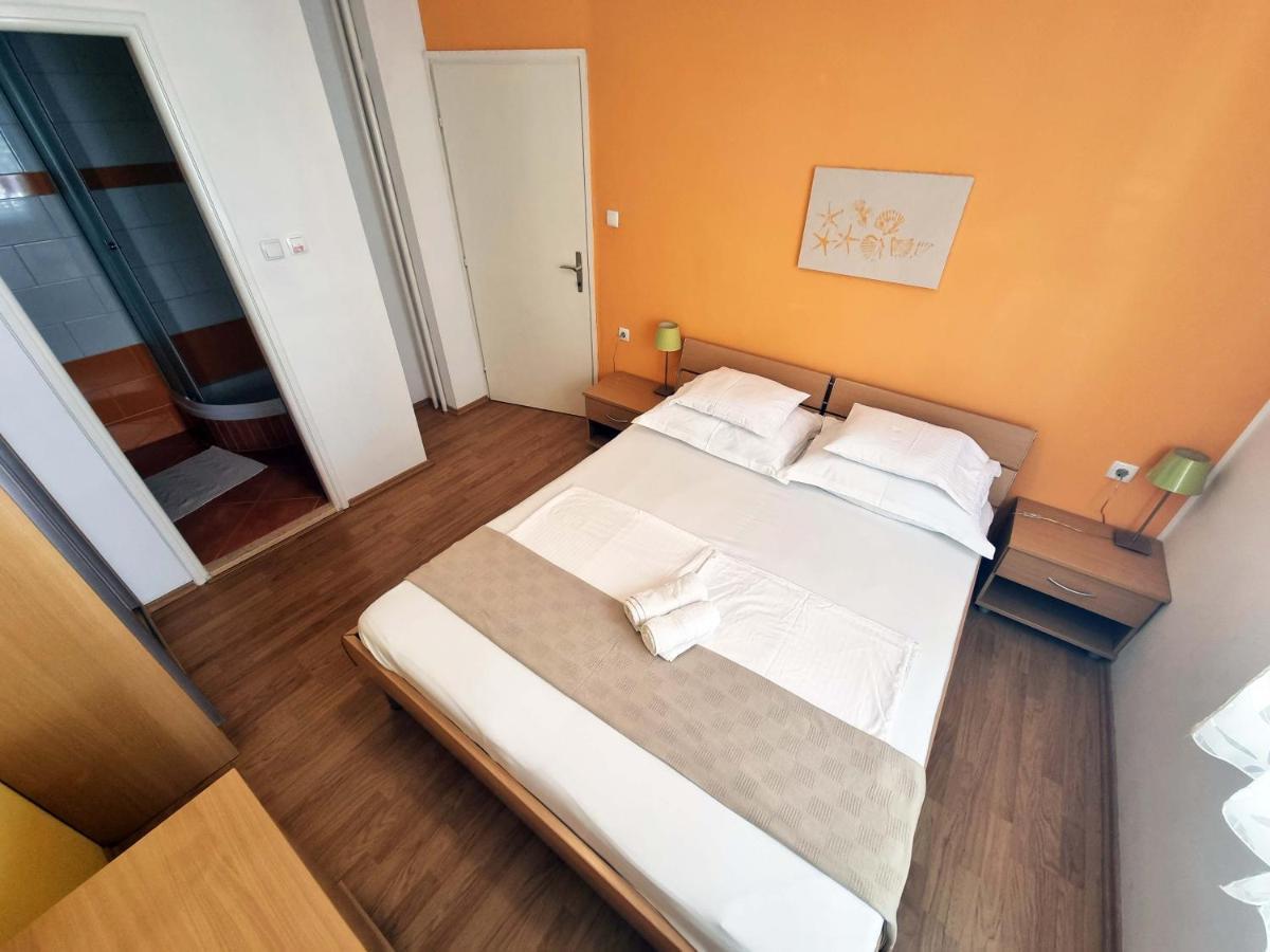 House Subic Daire Supetarska Draga Dış mekan fotoğraf