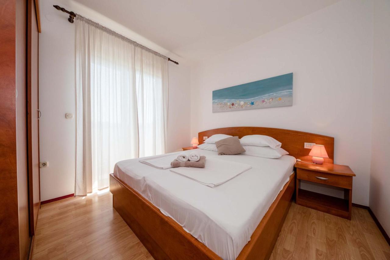 House Subic Daire Supetarska Draga Dış mekan fotoğraf