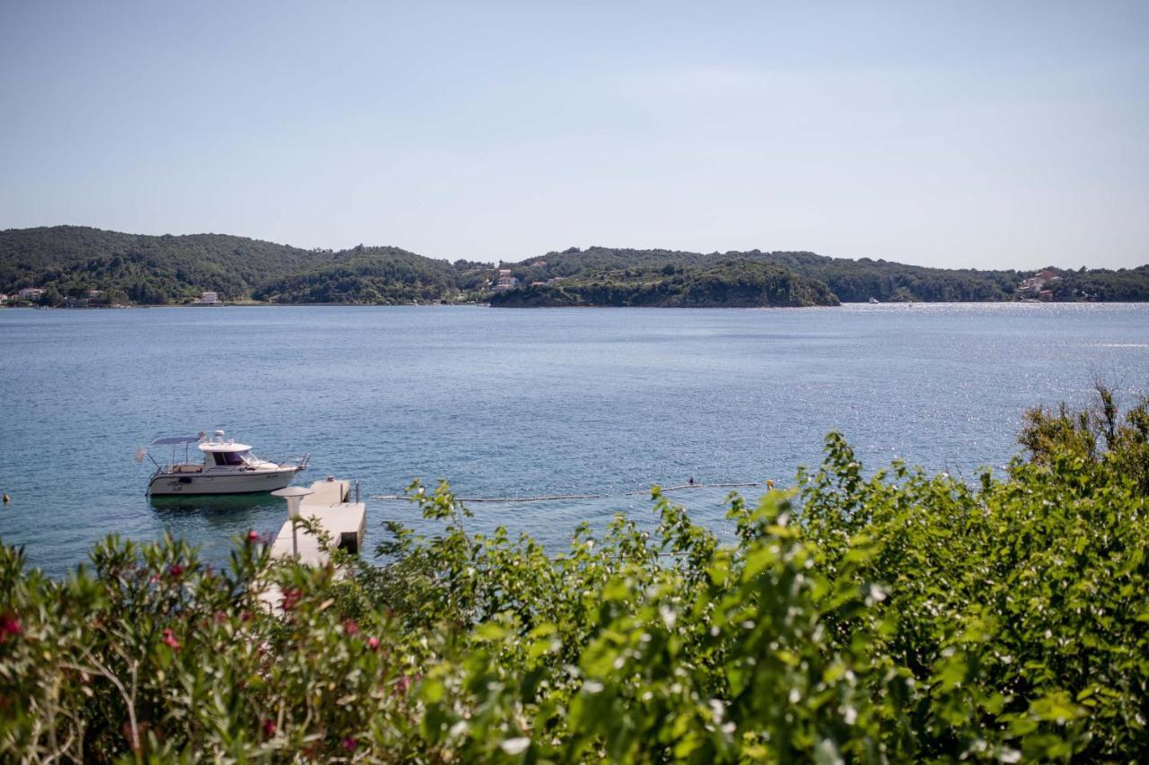 House Subic Daire Supetarska Draga Dış mekan fotoğraf