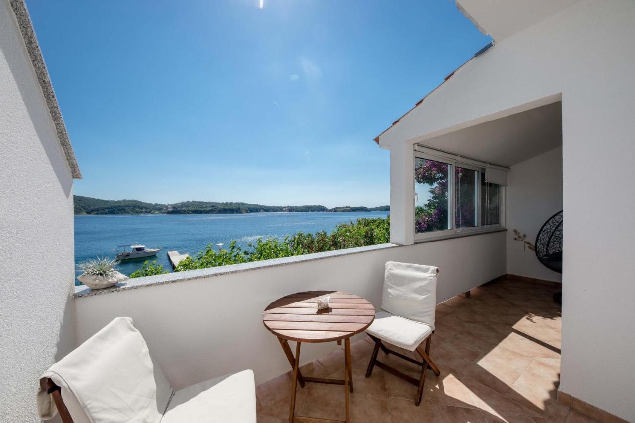 House Subic Daire Supetarska Draga Dış mekan fotoğraf