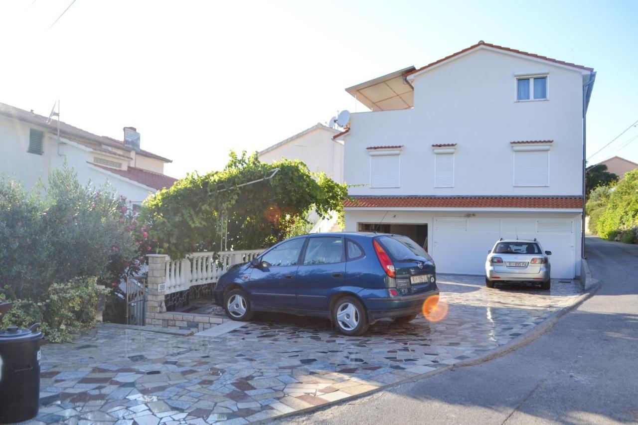 House Subic Daire Supetarska Draga Dış mekan fotoğraf