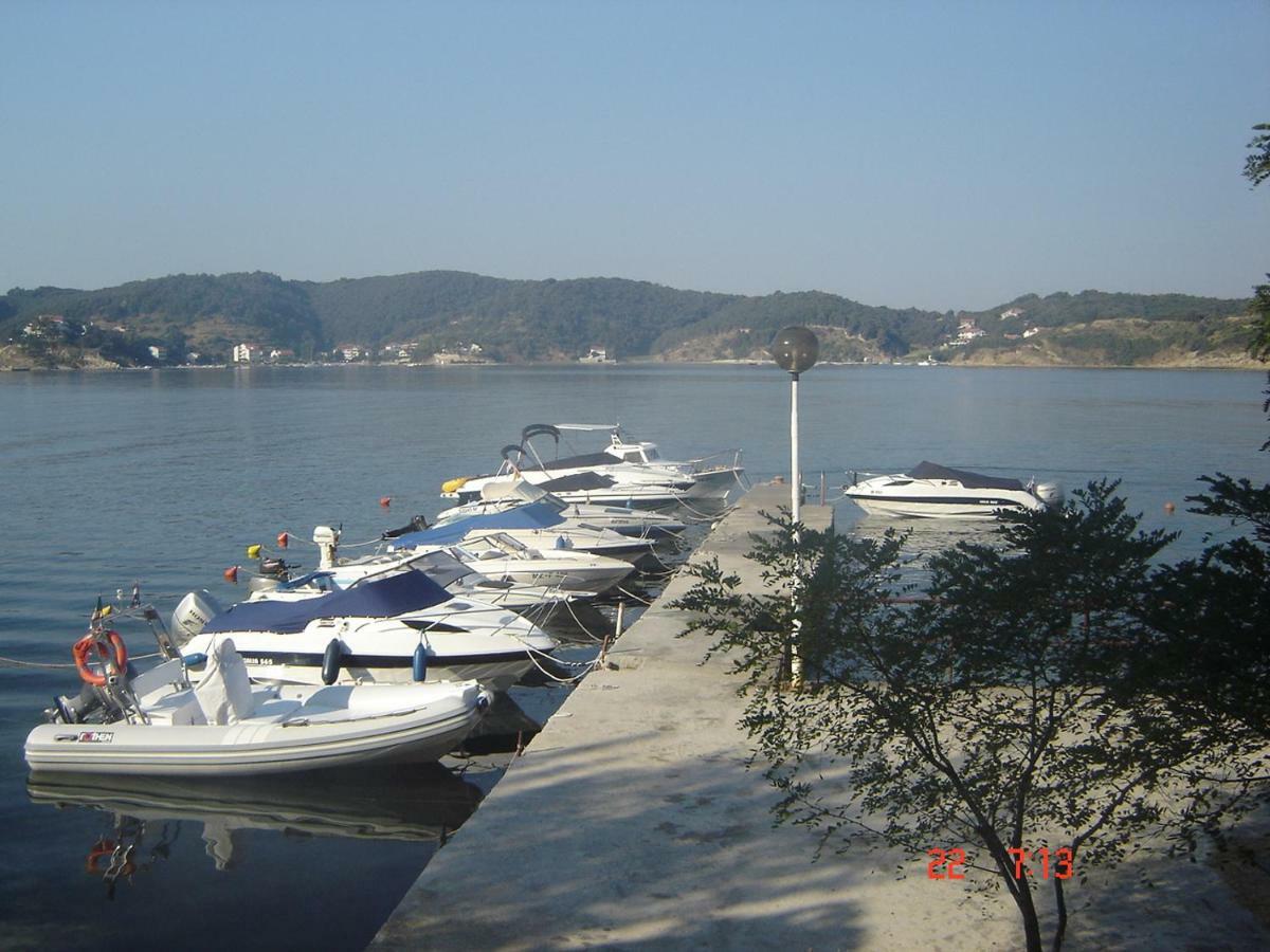 House Subic Daire Supetarska Draga Dış mekan fotoğraf